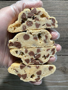 Chocolate Chip Cookie (12 Half Pack)