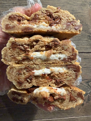 Marshmallow Stuffed Maple Pecan Chocolate Chip (6 Whole Pack)