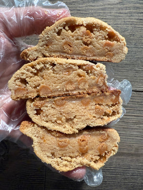 Snickerdoodle Cookie with Caramel Bits (12 Half Pack)