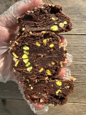 Chocolate Pistachio Crunch (12 Half Pack)
