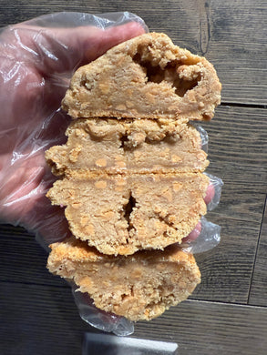 Snickerdoodle Cookie with Caramel Chips (12 Half Pack)