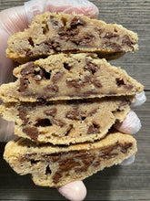 Load image into Gallery viewer, Chocolate Chip Cookie (12 Half Pack)