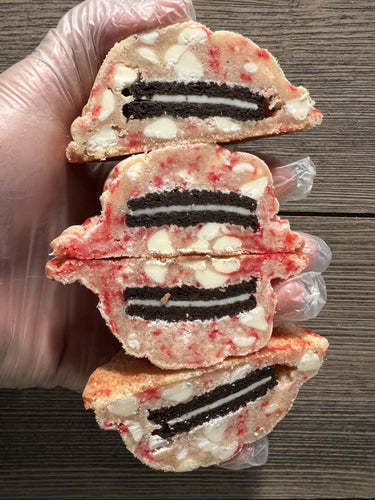 Oreo Candy Cane (12 Half Pack)