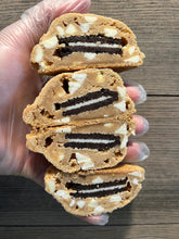 Load image into Gallery viewer, Oreo Stuffed Cookie Butter Bangers (12 Half Pack)