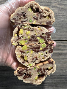 Pistachio filled Chocolate Chip Cookie (12 Half Pack)