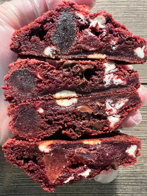 Strawberry Red Velvet (12 Half Pack)